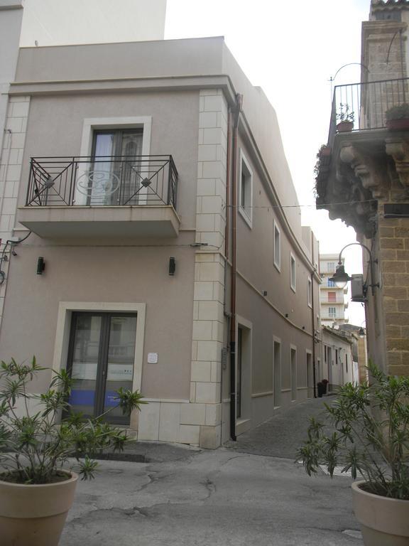 Guest House San Domenico アウグスタ エクステリア 写真